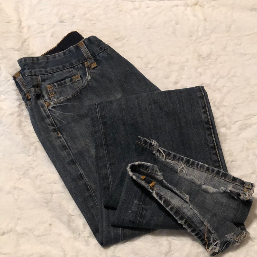Women’s seven7 distressed jeans Sz 30